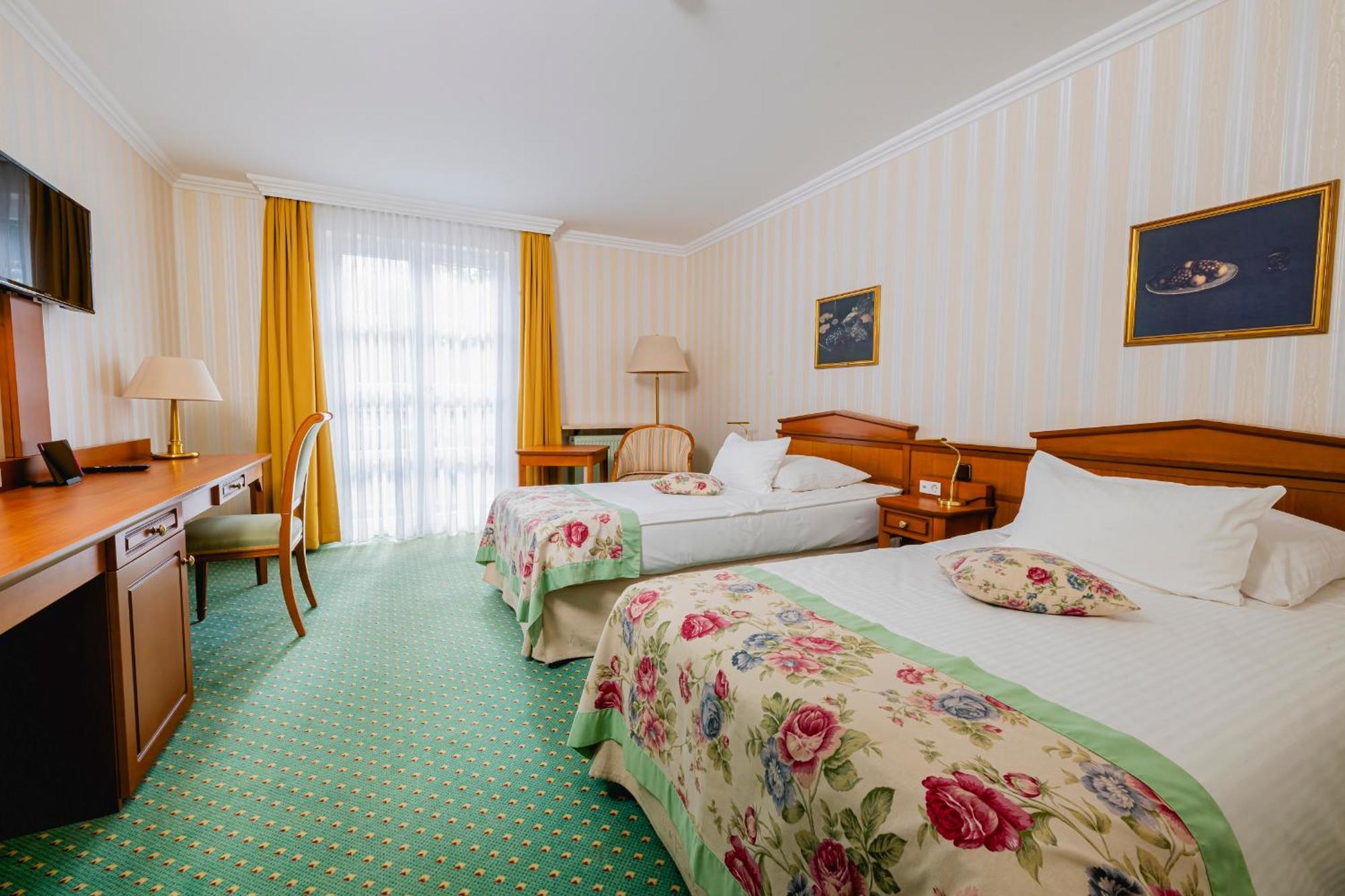 Hotel Am Schlosspark ゴータ エクステリア 写真