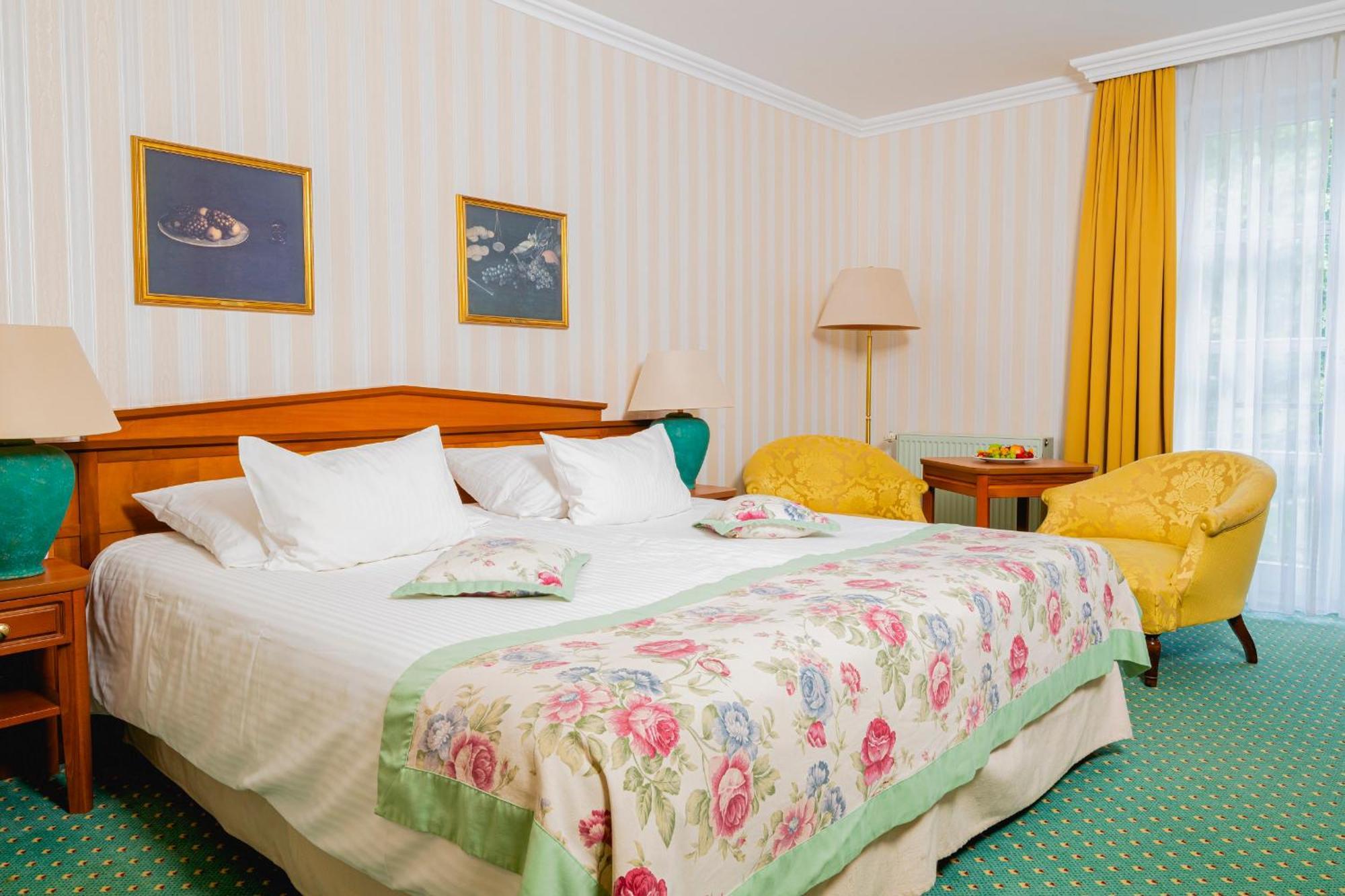 Hotel Am Schlosspark ゴータ エクステリア 写真